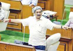 manohar parrikar pratap singh rane enter verbal duel in assembly