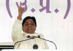 mayawati cracks the whip akhilesh yadav arrested