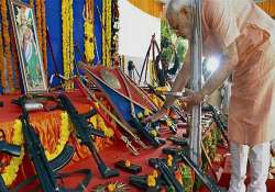 modi performs shastra puja on dussehra