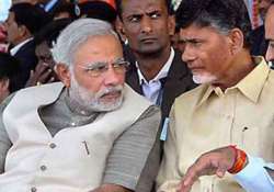 modi speaks to chandrababu on seemandhra polling pattern