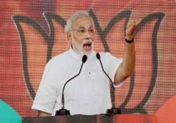 modi storms amethi attacks sonia and rahul