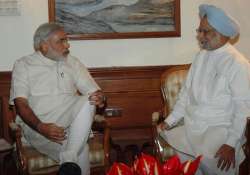 modi meets pm gives memorandum on sardar sarovar