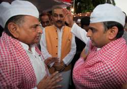 mulayam attends iftar in bangalore