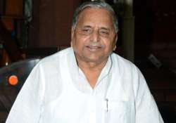 mulayam silently at work to revive third front meets sukhbir badal