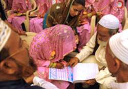 muslim girls marriage age becomes political fodder in kerala