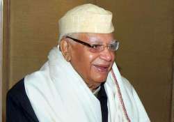 n d tiwari praises mulayam akhilesh asks where is congress