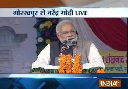 live modi says mulayam can t make up a developed state like gujarat