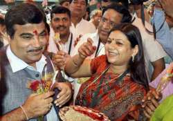 bjp amends constitution for gadkari s second term as bjp chief