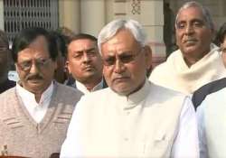 nitish kumar supports congress for lop post in lok sabha