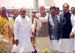 only nitish kumar invited to advani s rath yatra flag off