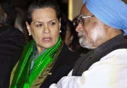 pm sonia discuss ways to break parliament logjam