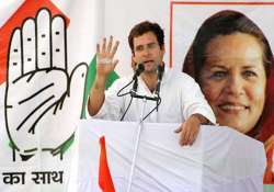 rahul asks youth to revive congress in up