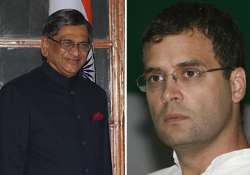 rahul gandhi should join govt says s m krishna