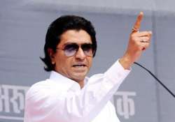 raj thackeray renews attack on maharashtra government