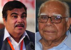 ram jethmalani demands nitin gadkari s resignation