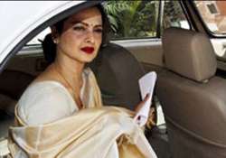 rekha makes a special appearance in rajya sabha