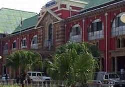 six maharashtra mlas bash up traffic inspector inside assembly premises