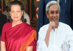 sonia gandhi refutes naveen s allegation of central negligence