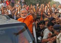 time to move forward modi on gujarat poll trends