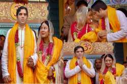 timeless wedding photographs of varun gandhi and yamini