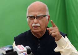 upa government built no consensus for prez poll says advani