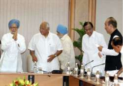 upa meets to evolve consensus on fdi