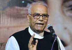 yashwant sinha uses unparliamentary word at public function