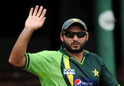 afridi best man to lead pakistan at 2015 world cup says shoaib malik