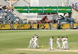 ashes australia win 3rd test regain the urn