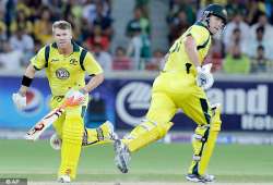 australia pounds pakistan in 3rd t20