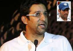 dhoni failed to inspire india against england akram