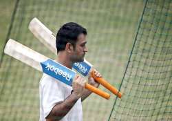 dhoni still the right choice as captain akram