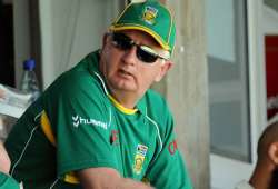 duncan fletcher is team india s new coach