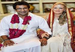 exclusive pic of wasim akram s wedding with australian shaniera thompson in lahore