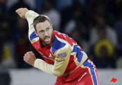 fielding cost us the match vettori