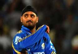 harbhajan refuses to comment on sreesanth claims on slapgate