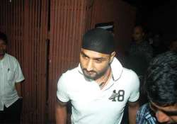 harbhajan singh robbed on road car damaged