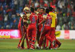 ipl 7 match 5 dominant rcb outplay mi by seven wickets