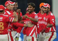 ipl 7 match 18 unbeaten run continues as kxip win by 5 wickets against rcb