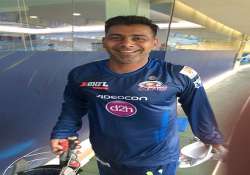 ipl 7 mumbai indians sign praveen kumar in place of injured zaheer khan