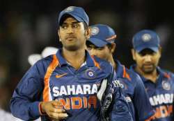 india australia series india won the toss put australia into bat in 6th odi