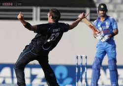 india new zealand odi series dhoni jadeja help india set a target of 279 in 4th odi