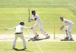 aus vs ind vijay kohli take india to 105 for two at lunch on day 5