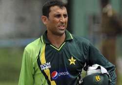 recent critic younis khan in pakistan test squad against australia