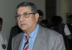 top court asks srinivasan to choose between bcci and csk