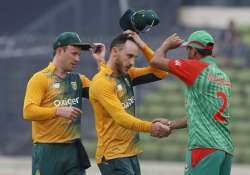 south africa cruises to win over bangladesh in 1st t20