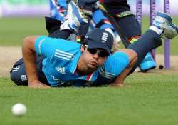 alastair cook should be replaced as captain nasser hussain