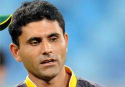 waqar younis has hidden agenda against seniors abdul razzaq slams pakistan coach