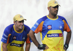 dhoni is still most suitable for job mike hussey