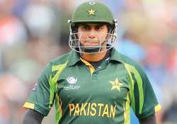 world cup 2015 former cricketers question nasir jamshed s selection